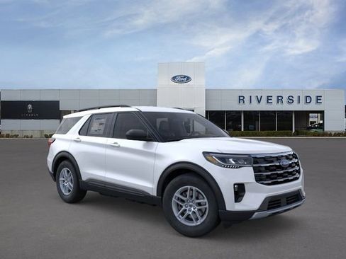 New 2026 Ford Explorer Active RWD image 7