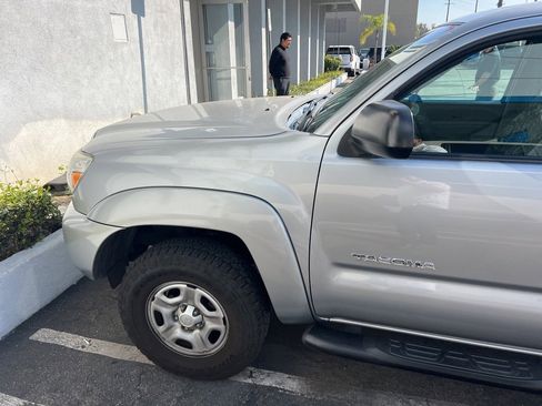 Used 2014 Toyota Tacoma 2WD Double Cab image 9