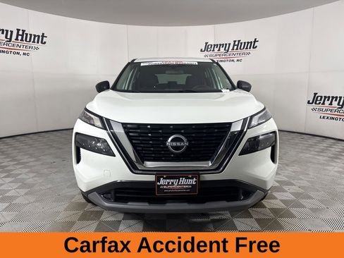 Used 2023 Nissan Rogue S image 3