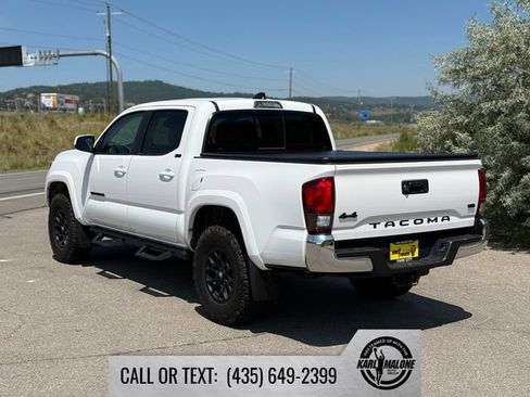 Used 2021 Toyota Tacoma SR5 AWD/4WD image 3