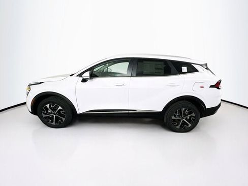 Certified 2025 Kia Sportage EX AWD/4WD image 8