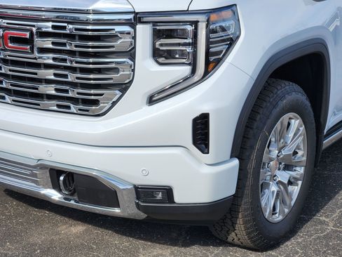New 2026 GMC Sierra 1500 Denali w/ Technology Package image 11