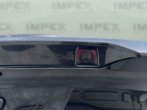 Used 2025 Ford F150 Lightning Platinum image 40