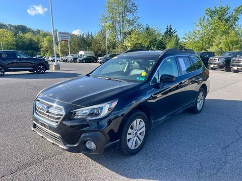 Used 2018 Subaru Outback 2.5i Premium image 3