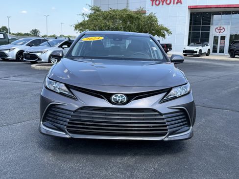 Used 2024 Toyota Camry LE AWD/4WD image 2