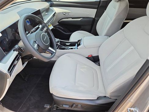 New 2026 Hyundai Tucson SEL image 10