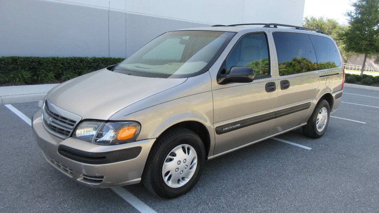 Used 2002 Chevrolet Venture Plus FWD image 1