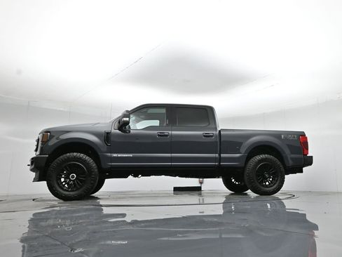 Used 2021 Ford F250 Lariat image 6