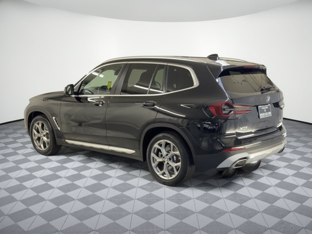 Used 2023 BMW X3 sDrive30i w/ Convenience Package RWD image 3