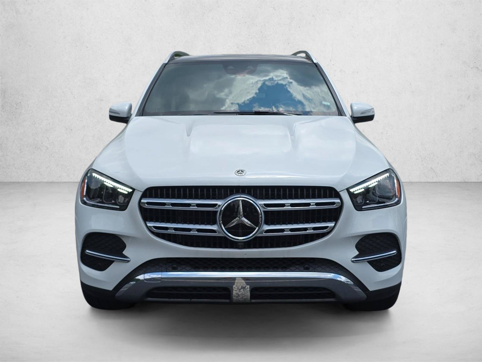 Used 2025 Mercedes-Benz GLE 350 4MATIC image 2