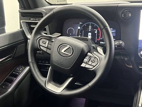 Certified 2026 Lexus GX 550 w/ Accessory Package (31) AWD/4WD image 15