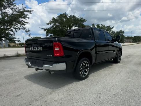 Used 2025 RAM 1500 Laramie w/ Advanced Safety Group II AWD/4WD image 8