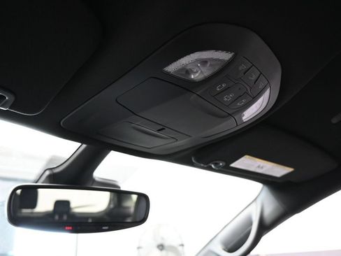 Used 2025 Chrysler Pacifica Select FWD image 20