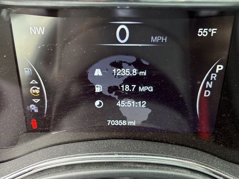 Used 2019 Jeep Grand Cherokee Summit image 12