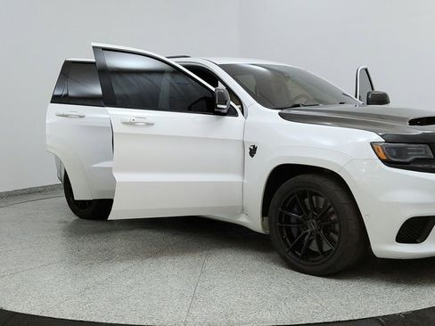 Used 2018 Jeep Grand Cherokee Trackhawk image 12