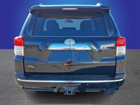 Used 2013 Toyota 4Runner SR5 image 5