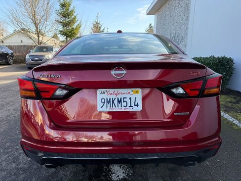 Used 2024 Nissan Altima 2.0 SR image 7