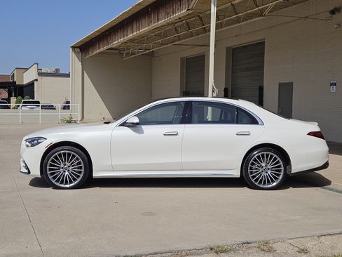 Used 2023 Mercedes-Benz S 500 4MATIC image 4