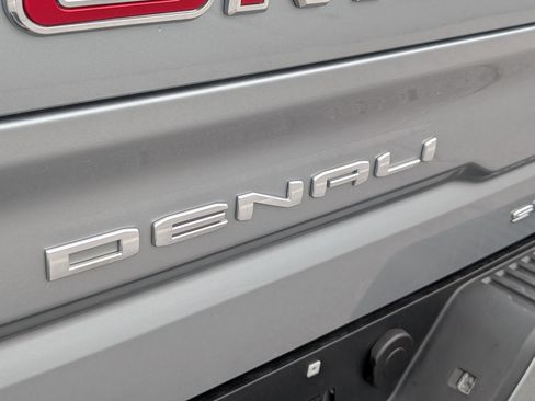 Used 2026 GMC Sierra 1500 Denali AWD/4WD image 6