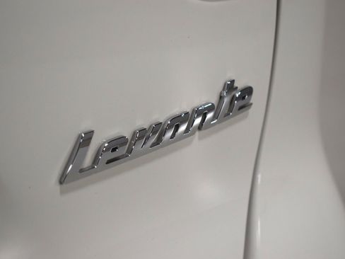 Certified 2023 Maserati Levante GT AWD/4WD image 11