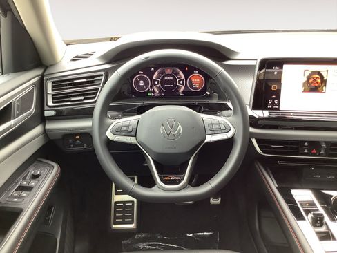 New 2026 Volkswagen Atlas Peak Edition AWD/4WD image 15