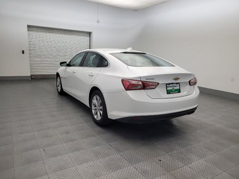 Used 2021 Chevrolet Malibu LT FWD image 5