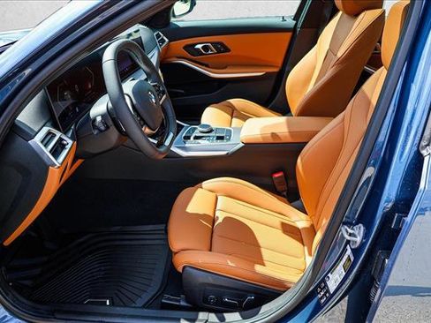 Certified 2025 BMW 330i xDrive Sedan w/ Convenience Package image 12