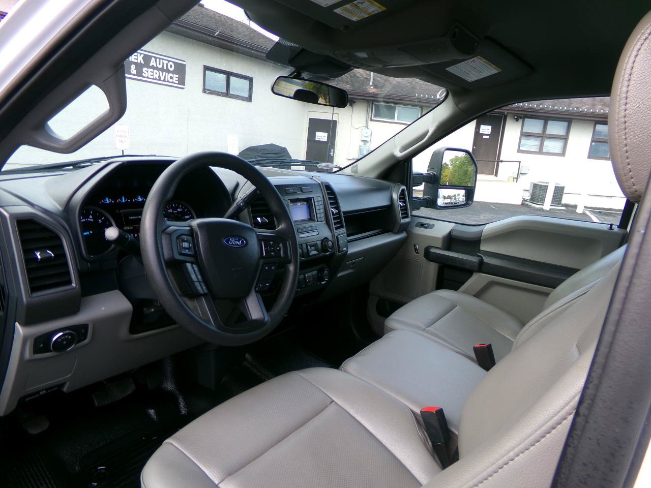 Used 2022 Ford F250 XL w/ Power Equipment Group AWD/4WD image 13