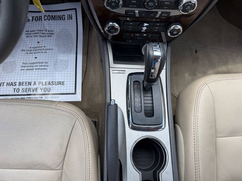 Used 2010 Ford Fusion SEL FWD image 28
