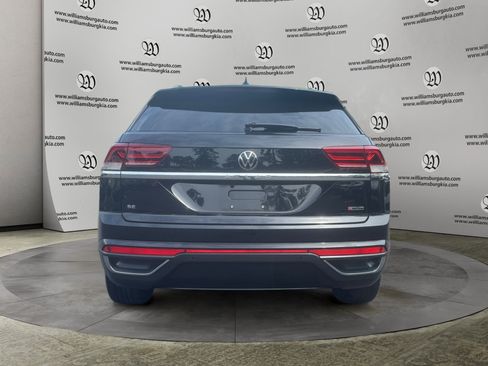 Used 2022 Volkswagen Atlas Cross Sport SE AWD/4WD image 4