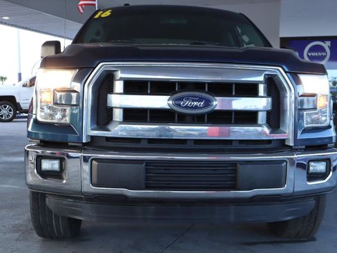 Used 2016 Ford F150 XLT image 11