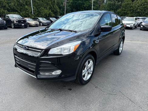 Used 2016 Ford Escape SE w/ SE Cold Weather Package AWD/4WD image 7