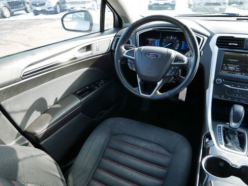 Used 2014 Ford Fusion SE image 14