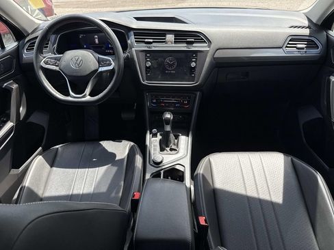 Used 2022 Volkswagen Tiguan SE AWD/4WD image 15