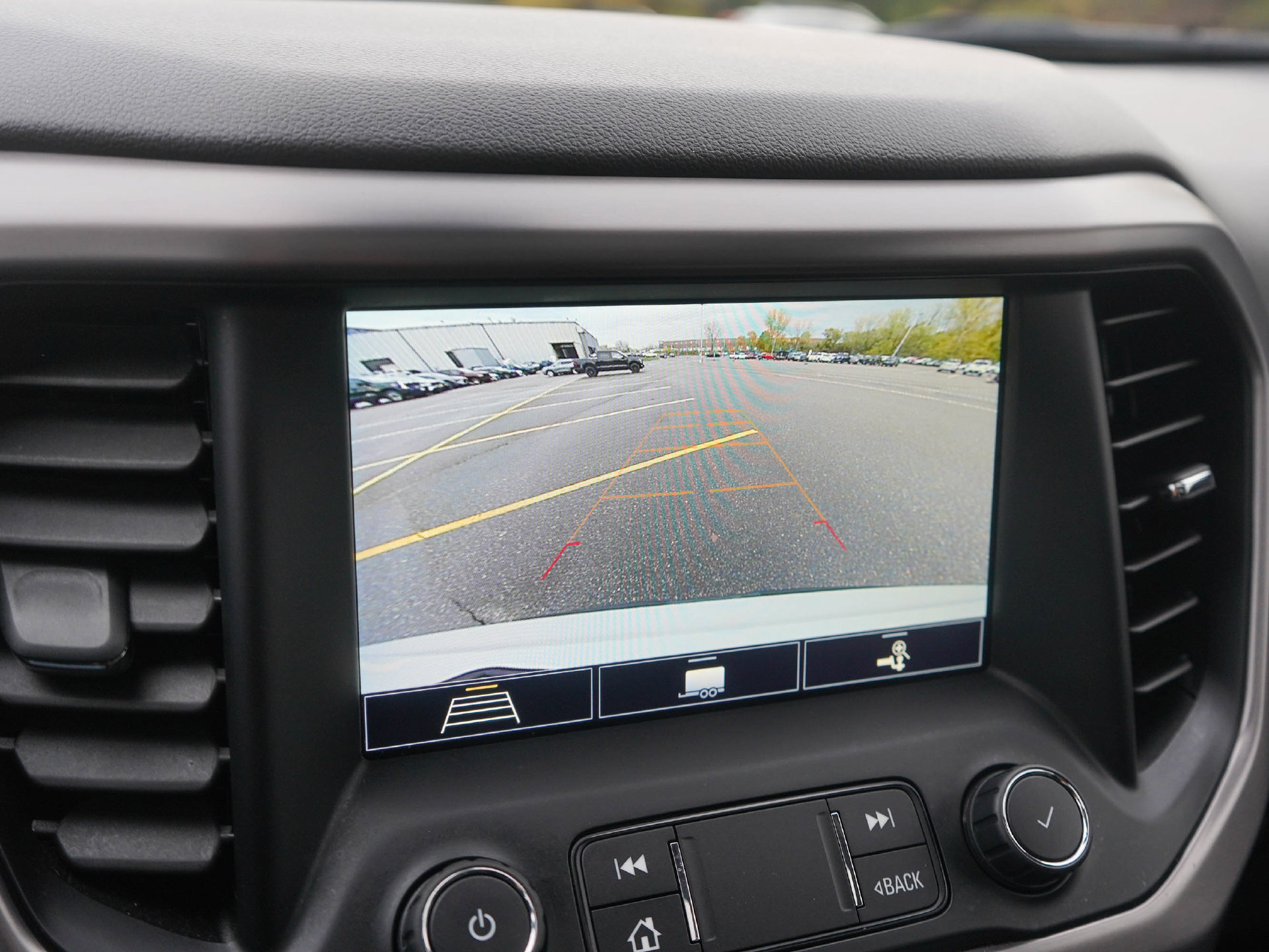 Used 2020 GMC Acadia AT4 w/ Driver Alert Package II AWD/4WD image 26