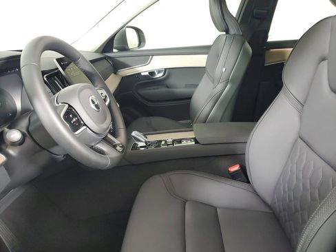 Certified 2025 Volvo XC90 B6 Core w/ Climate Package image 26