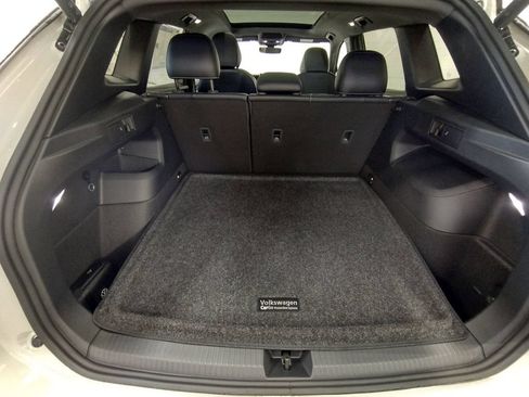 New 2026 Volkswagen Tiguan SE R-Line AWD/4WD image 15