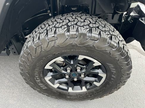 Used 2025 Jeep Wrangler Unlimited Rubicon 4xe w/ Convenience Group AWD/4WD image 13