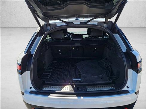 Used 2023 Land Rover Range Rover Velar R-Dynamic S image 6