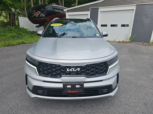 Used 2022 Kia Sorento SX Prestige w/ Panoramic Sunroof Package AWD/4WD image 1