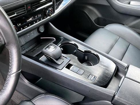 Certified 2024 Nissan Rogue SL FWD image 16