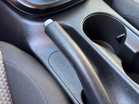 Certified 2025 Kia Soul LX image 22