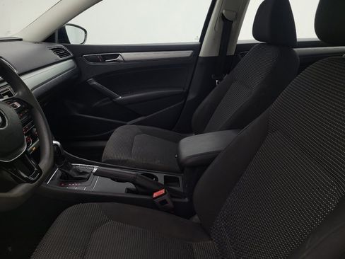 Used 2018 Volkswagen Passat 2.0T S image 17