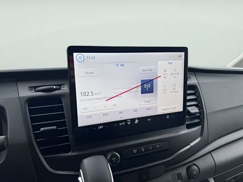 New 2026 Ford Transit 250 148 Medium Roof w/ Load Area Protection Package image 30