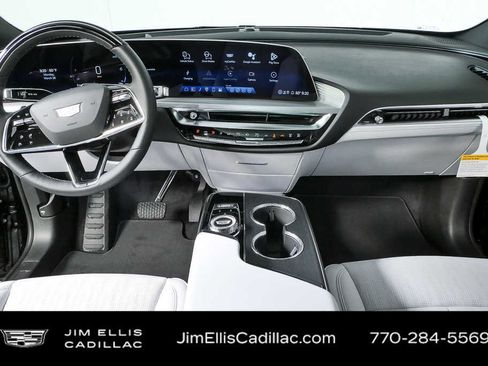 New 2026 Cadillac Lyriq Luxury RWD image 18