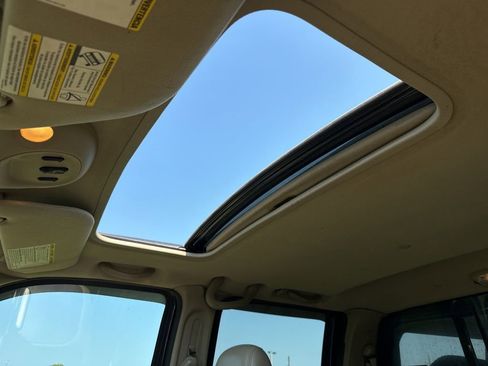 Used 2006 Ford F350 Lariat image 23