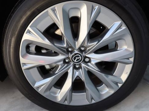 Used 2026 MAZDA CX-90 3.3 Turbo w/ Preferred Package AWD/4WD image 46