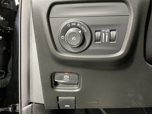 Used 2022 Jeep Grand Cherokee Overland image 17