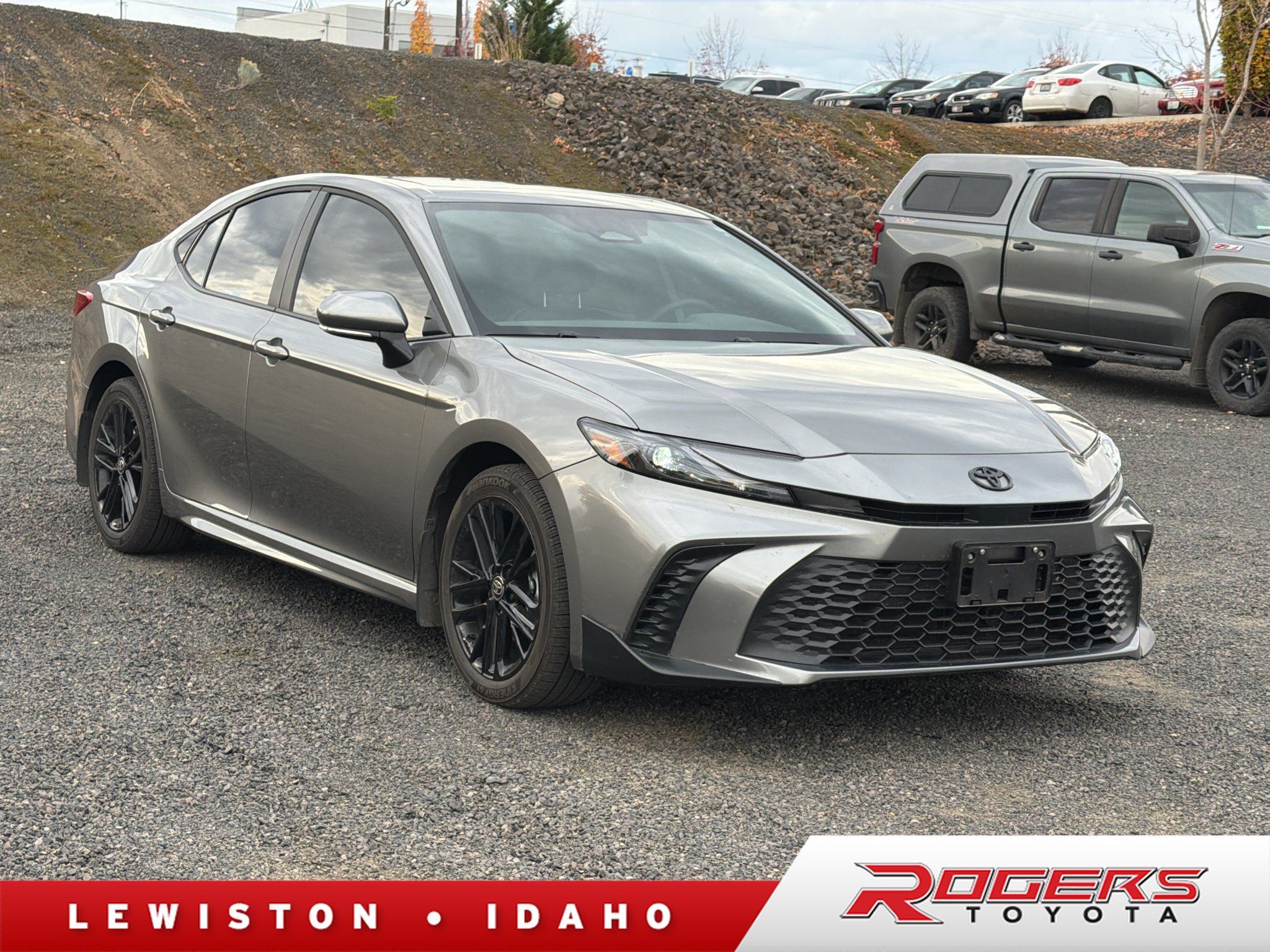 Used 2026 Toyota Camry SE w/ Convenience Package AWD/4WD image 1