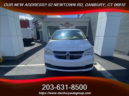 Used 2019 Dodge Grand Caravan SE FWD image 11